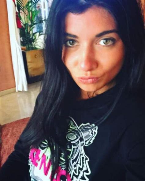 la revanche des ex rebelle déjantée sexy le meilleur du compte instagram de laurie télé