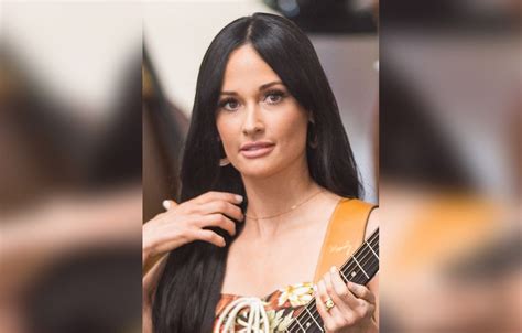 Kacey Musgraves Plastic Surgery Transformation Exposed | Plastic surgery, Plastic surgery photos 