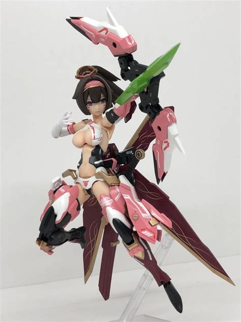 Pin By Anindito Hindarum On Figurine Frame Arms Girl Character