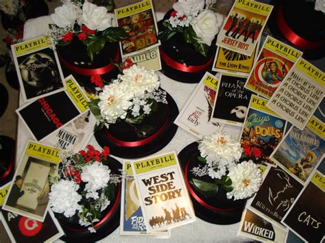 Easy Way To Decorate With A Broadway Theme Top Hap And Flowers