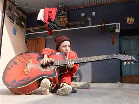 Shortest Person In The World Dor Bahadur Khapangi Shortest Male Teen