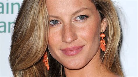 Gisele Bündchen Reignites Her Modeling Career After Tom Brady Divorce