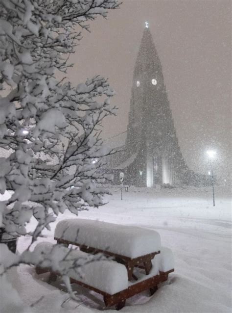 Photos Of The Record Snowfall In Reykjavík Icelandmag