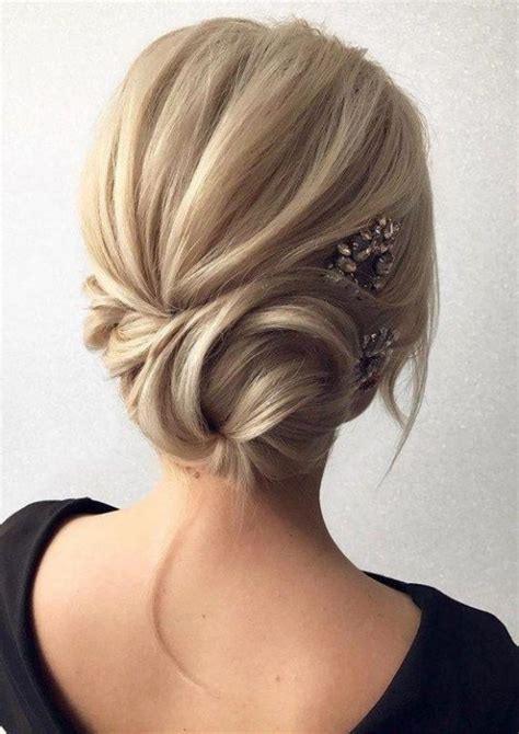 ≡ 10 Chignon Hairstyles Youll Freak Over 》 Her Beauty