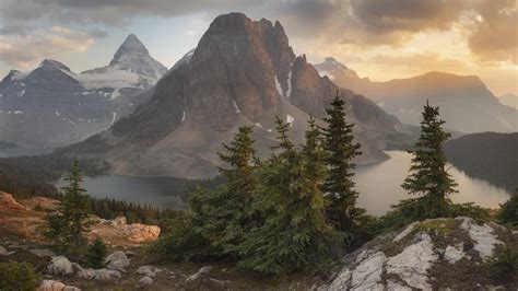 Mount Assiniboine Provincial Park British Columbia Canada Wallpaper