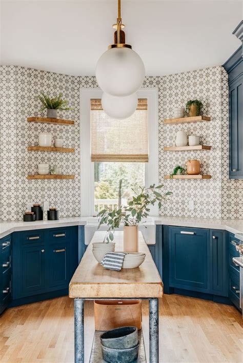 Must See Kitchens With Geometric Patterned Backsplashes Geometric