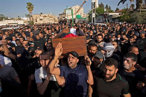 Death Toll Rises As Israel Hamas Fighting Intensifies Wsj