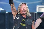 Vince Neil Has Hand Surgery to Correct Viking's Disease