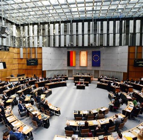 Gut 1500 Petitionen Beim Abgeordnetenhaus Eingereicht Welt