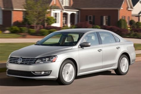 2013 Volkswagen Passat Review And Ratings Edmunds