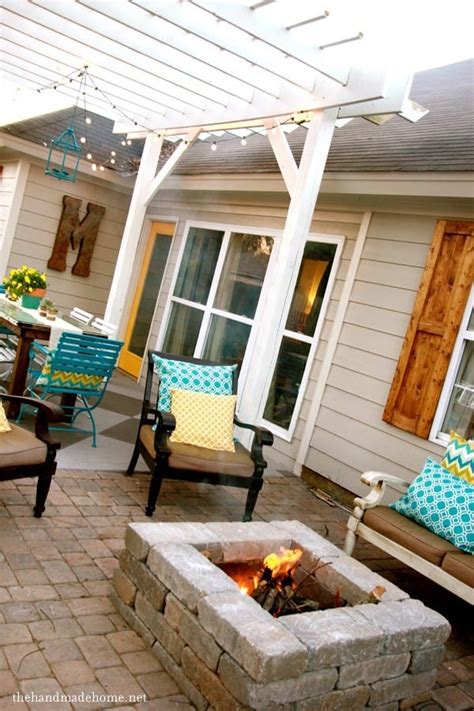 This is a very easy design to create with the straight edges. backyard bliss: installing patio pavers and a fire pit ...