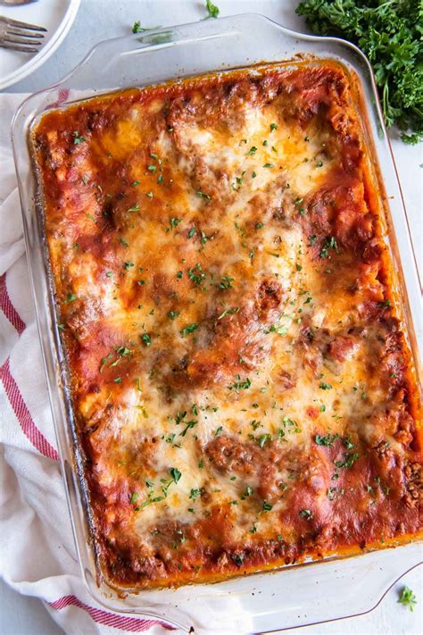 How To Make The Best Homemade Lasagna This Classic Lasagna Recipe Is Cheesy Saucy And Full Of