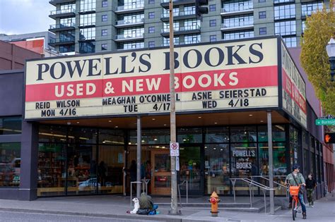 The 10 Coolest Bookstores In The United States And Where To Find Them