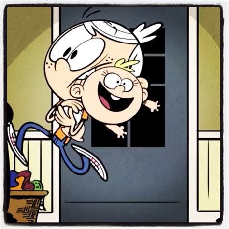 Image Lincoln Running With Lily The Loud House Encyclopedia