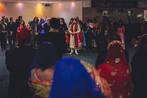 Coventry Sikh Wedding Photography0018 Roo Stain Wedding Photography