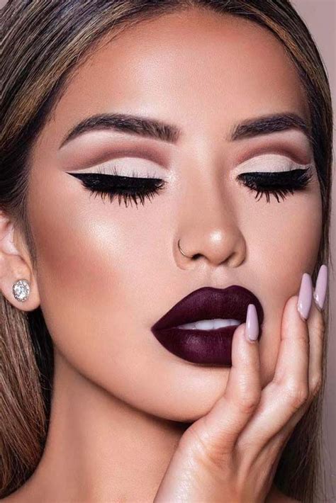 30 best fall makeup looks and trends for 2022 dark lip makeup fall makeup looks glam makeup