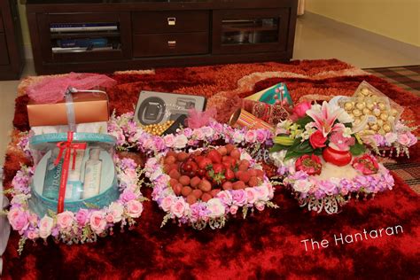 Terdapat beberapa barang hantaran lelaki bajet dan simple boleh anda jadikan idea menarik untuk majlis anda. Adibahrisha And The Rhythm of Her Life: HANTARAN TUNANG