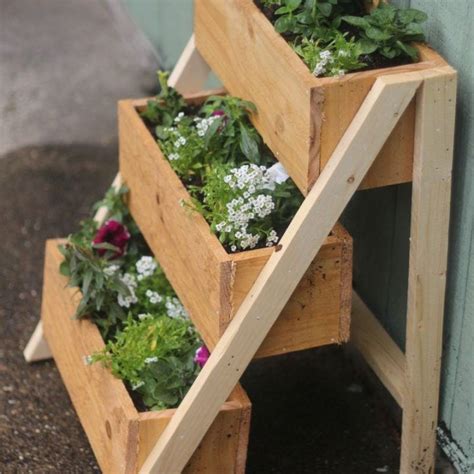 how to build a cedar planter box home by jenn in 2020 cedar planter box wooden flower boxes