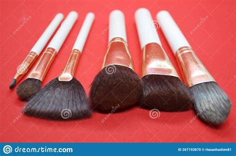 Makeup Brush Set Eyebrow Brush Artist Makeup Kits Are Used For Beauty