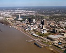 Fichier:Baton Rouge Louisiana waterfront aerial view.jpg — Wikipédia