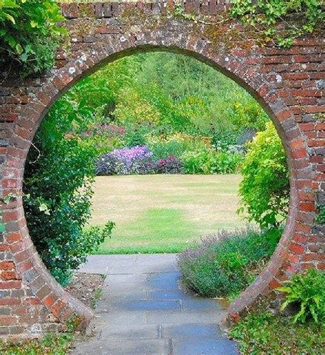 39 Awesome Moon Gate Garden Design Ideas Garden Arches Garden