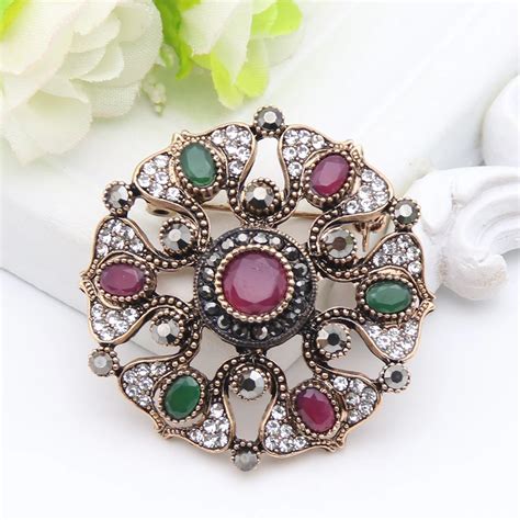 Vintage Turkish Women Resin Round Flower Brooch Pins Antique Gold Color Hollow Corsage Jewelry