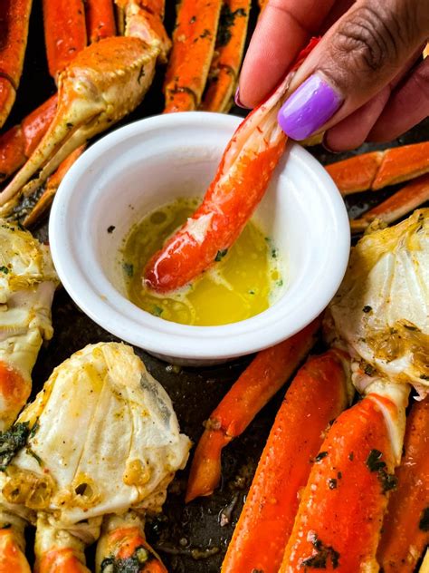 Baked Crab Legs With Garlic Butter Video