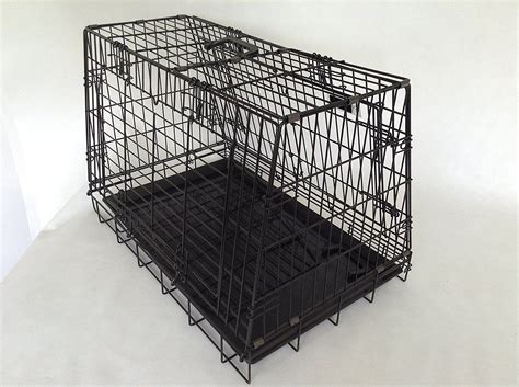 Double Sloping Shaped Dog Car Cage With 4 Doors Divider To View