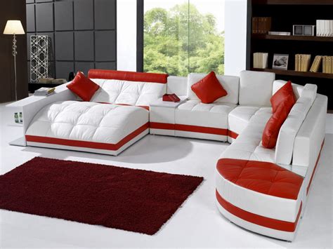 Shown in an attractive upholstery in a timeless texture. 5012 Modern White And Red Leather Sectional Sofa