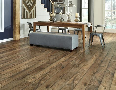 Whether you're looking for carpet, hardwood flooring, waterproof flooring, tile, laminate flooring, cabinets or an area rug or two, you can rest assured knowing you're backed by a team of dedicated professionals! Pin by Lisa Corke on House ideas | Farmhouse flooring ...