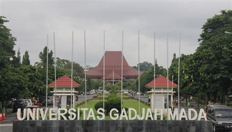 Profil Kampus Ugm Universitas Gadjah Mada Yogyakarta Kampusaja