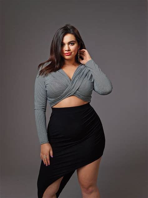 5 Ways To Be Sexy As A Plus Size Girl At Christmas Parties
