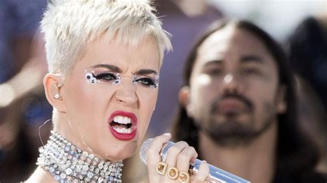 Katy Perry Makes Twitter History First Person To Touch 100 Million