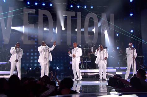 New Edition Accepts Lifetime Achievement Award Performs Medley Of Hits