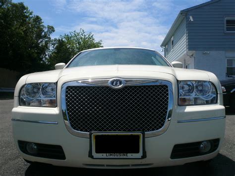 Chrysler 300 Looks Like Bentley