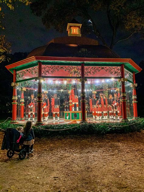 Holiday At The Dallas Arboretum Best Christmas Markets Dallas