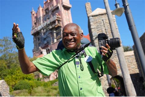 Meet The Disney Cast Member With 1000 Compliments Disney In Florida
