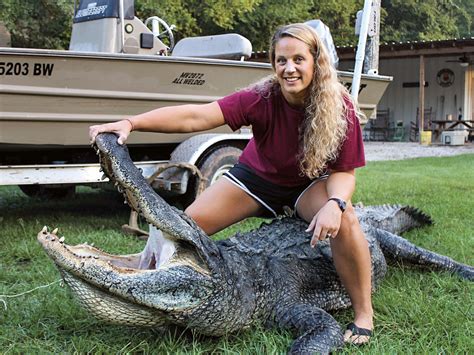 How A Mississippi Woman Killed A State Record 13 Foot Alligator