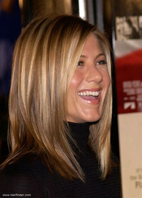 Pin By Lora Wood On Hair Medium Length Hair Styles Jennifer Aniston Hair Color Jennifer