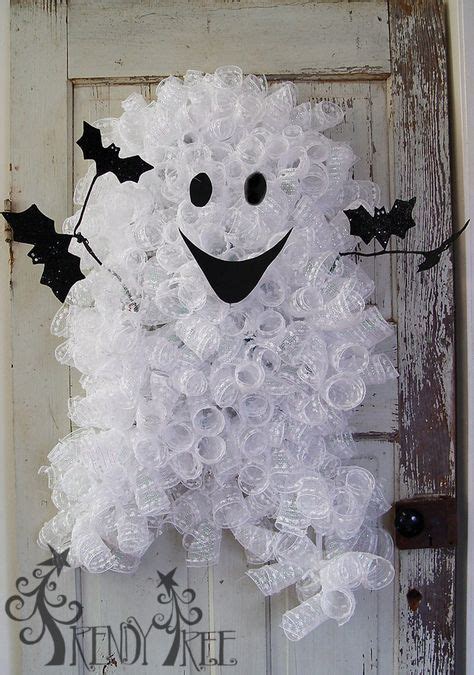 Ghost Wreath Tutorial Halloween Crafts Halloween Wreath Halloween Deco