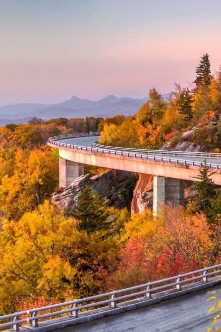 These Small Towns Have The Most Stunning Fall Foliage For Leaf Peeping