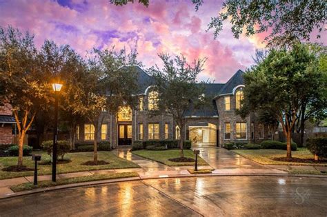 Pin By Shani On Homes Texas Real Estate Estate Homes Real Estate