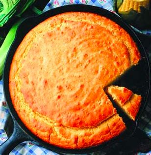 Instead of jiffy mix i used a mix of cornmeal and flour. Southern Cornbread | Best chili recipe ever, Blue cornbread recipe, Corn bread recipe