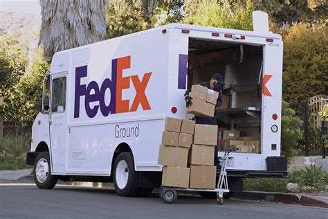 Holiday Shipping Schedules For Ups Usps Fedex Amazon News Huri