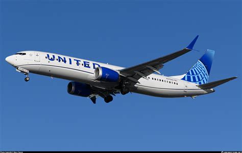 N37542 United Airlines Boeing 737 9 Max Photo By Marc Charon Id