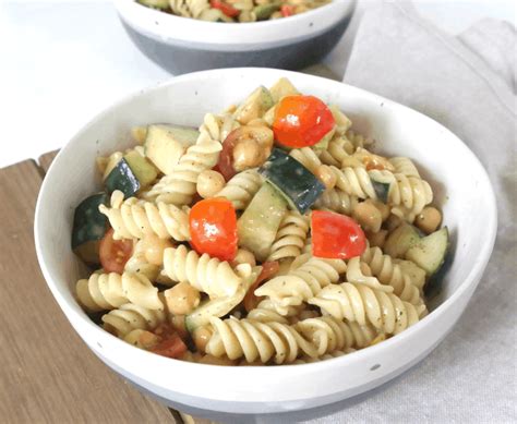 The version i want to focus on here though, is my third rendition. Vegan Caprese Pasta Salad Recipe - 2SHAREMYJOY