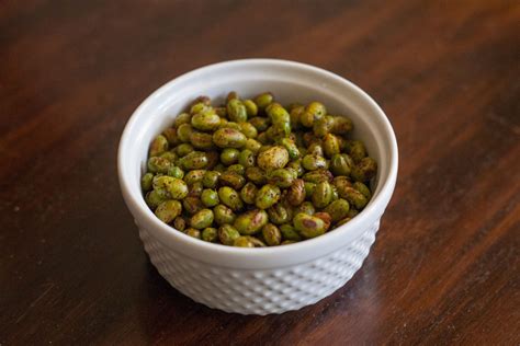 How To Roast Soybeans Ehow Healthy Snacks Recipes Roasted Soybeans