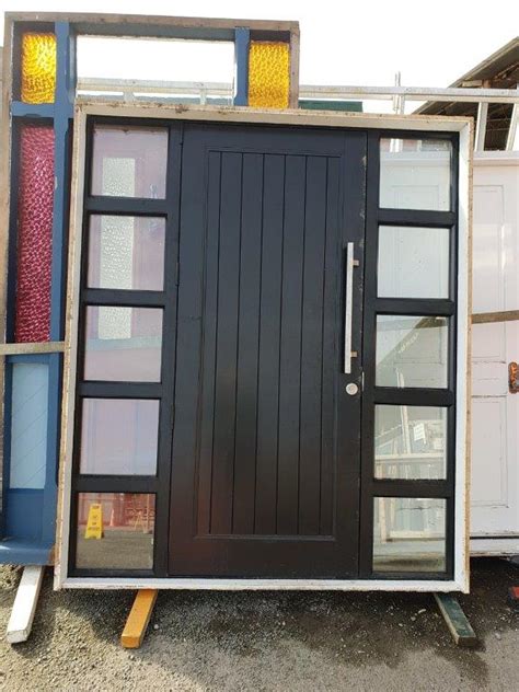 Ext Ebony Aluminium Tandg Door With Dg Sidelights Online Musgroves Ltd