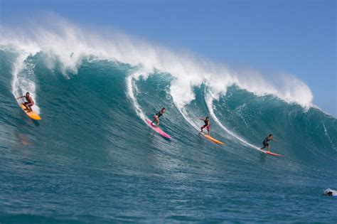 The First Ever All Womens Big Wave Competition Comes To Waimea Bay