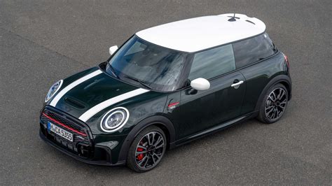 Mini Cooper Celebrates 60th Year With Limited Anniversary Edition